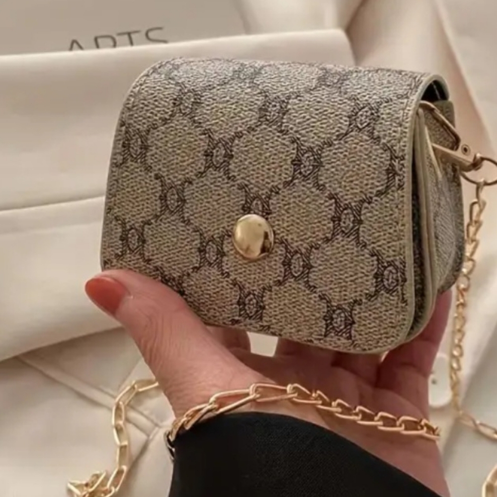 Small crossbody